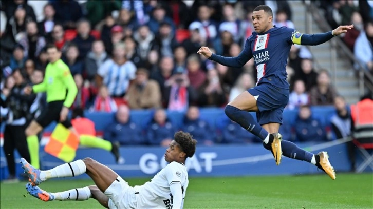 Ligue 1 lideri PSG evinde Rennes'e kaybetti