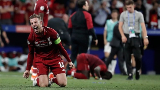 Liverpool kaptanı Henderson'a yılın futbolcusu ödülü