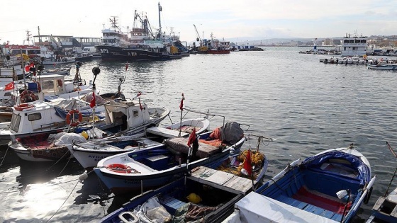 Lodos deniz ulaşımını olumsuz etkiledi