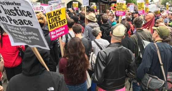 Londra’da siyahi genç için protesto gösterisi