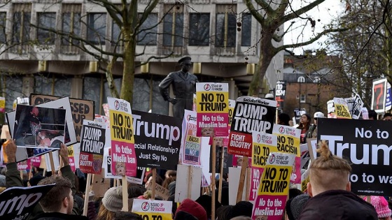 Londra'da Trump karşıtı gösteri