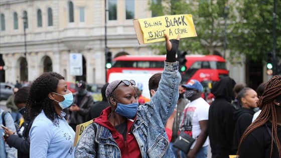 Londra'daki George Floyd gösterisinde arbede yaşandı