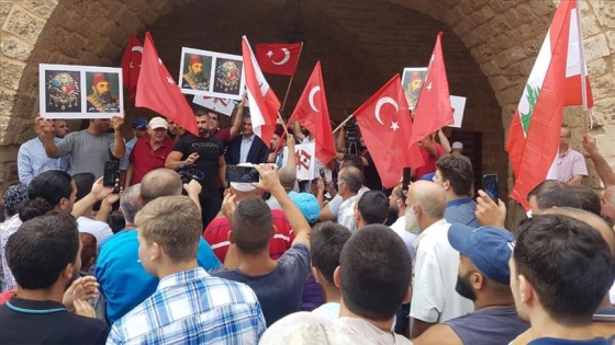 Lübnan'da Cumhurbaşkanı Avn'ın 'Osmanlı açıklamaları' protesto edildi