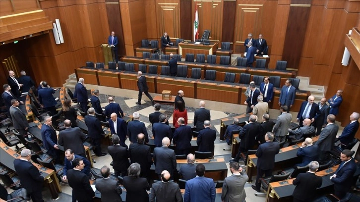 Lübnan Meclisindeki 9. oturumda da yeni cumhurbaşkanı seçilemedi
