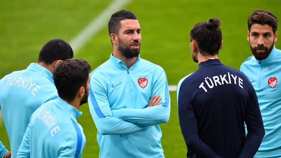 Lucescu'dan Arda Turan'a milli davet