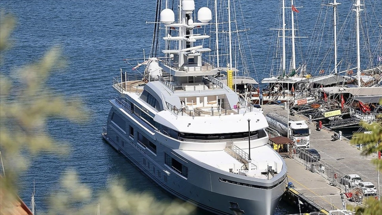 Lüks yat "Cloudbreak" Fethiye'de