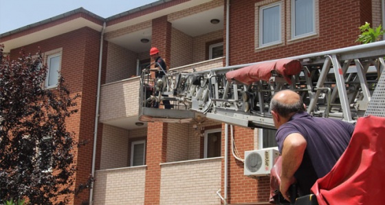 LYS dönüşü evlerine giremediler, yardımlarına itfaiye koştu