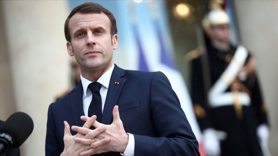 Macron'dan Rusya'ya 'Suriye'nin kuzeybatısında saldırılara derhal son verme çağrısı