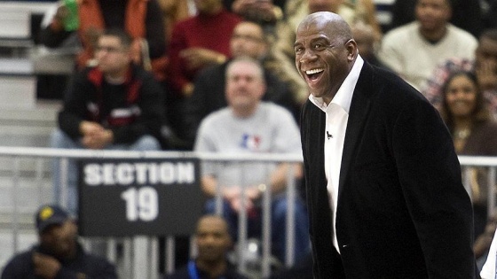 Magic Johnson yeniden Lakers'ta