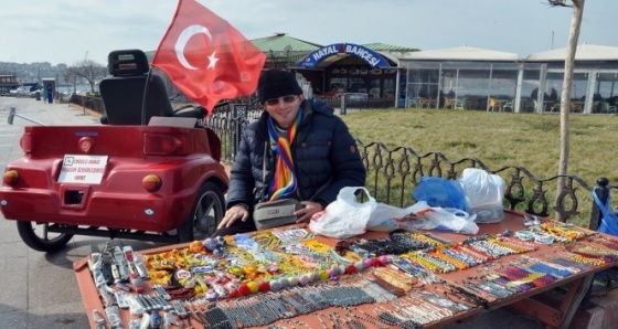 Mahkumlar üretiyor, engelli Özcan satıyor