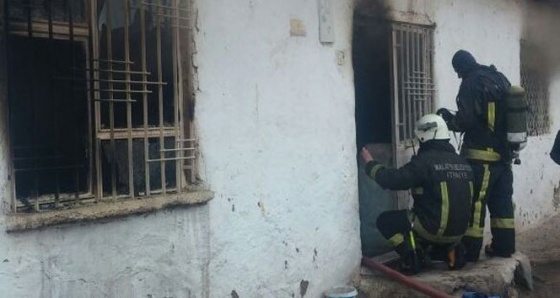 Malatya’da Suriyeli ailenin kaldığı evde yangın çıktı