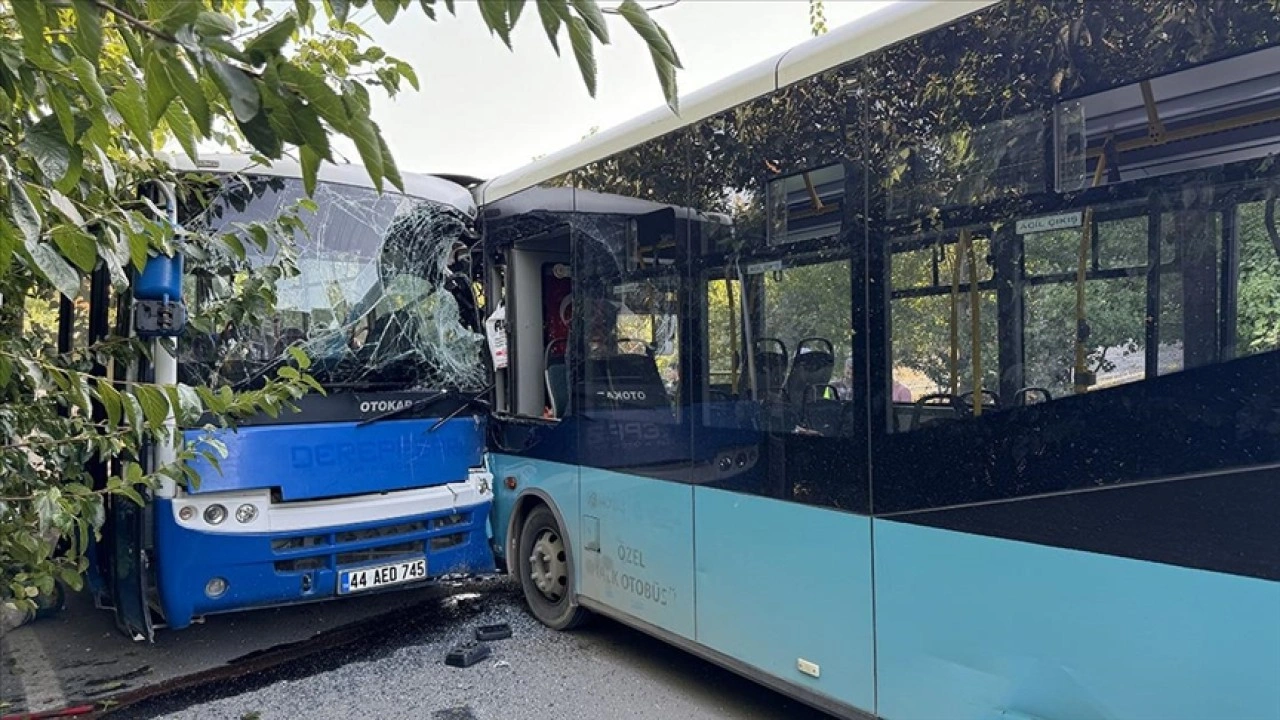 Malatya'da halk otobüsü ile midibüsün çarpışması sonucu 25 kişi yaralandı