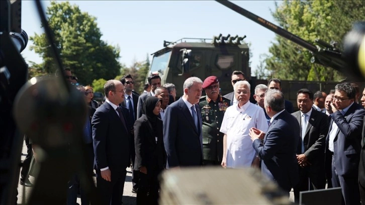 Malezya Başbakanı Yakup, MKE ve TUSAŞ'ı ziyaret etti