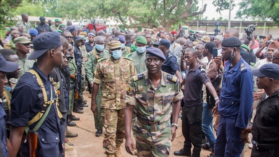 Mali&#039;ye uygulanan yaptırımlar konusunda gözler Batı Afrika blokunda