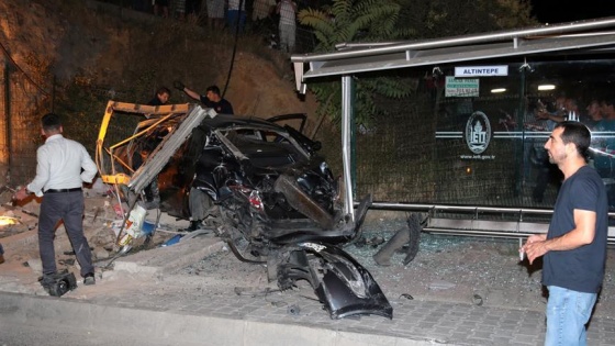 Maltepe'de trafik kazası: 1 ölü, 2 yaralı