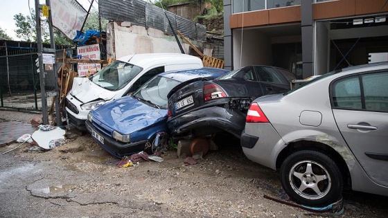 Mamak'taki selde zarar görenlere yardım ödemeleri başladı