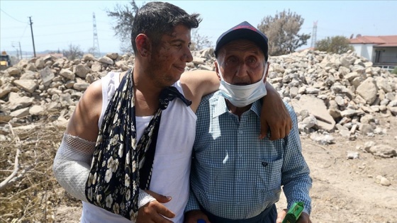 Manavgat'ta alevlerin sardığı evden anne ve babasını kurtaran adam başka bir yangında yaralandı