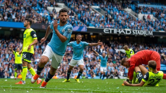 Manchester City 6 golle kazandı