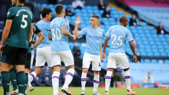 Manchester City, Burnley'i 5 golle geçti