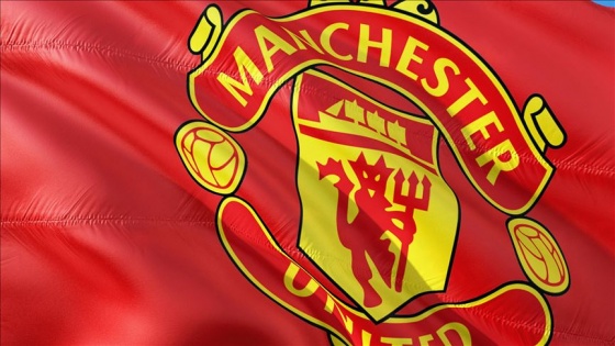 Manchester United 37 yaşındaki isimle sözleşme uzattı