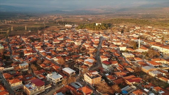 Manisa'da 4 ilçede 275 ağır hasarlı yapı tespit edildi