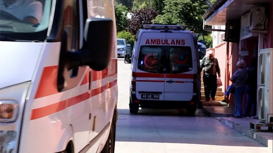 Manisa'da kışlada gıda zehirlenmesi şüphesiyle 21 asker tedavi edildi