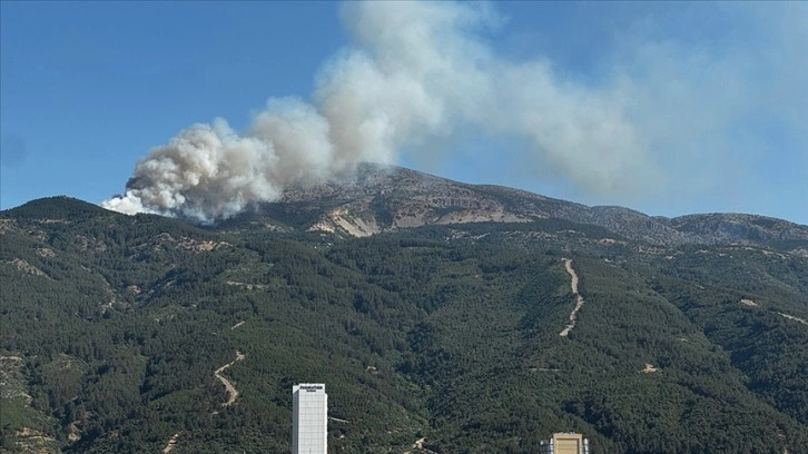 Manisa Spil Dağı'nda çıkan orman yangını kontrol altına alındı