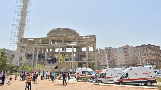 Mardin'de cami inşaatı çöktü: 5 yaralı