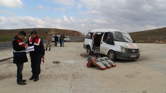 Mardin'de minibüs devrildi: 3 ölü, 14 yaralı