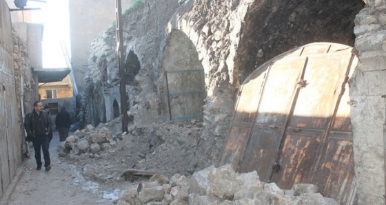 Mardin'de tarihi çarşı harabeye döndü