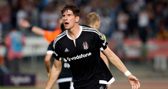 Mario Gomez golünü attı, İspanya yıkıldı!