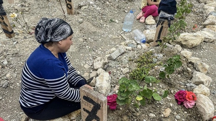 Marmara Depremi'nde doğan oğlunu, "asrın felaketinde" kaybetti