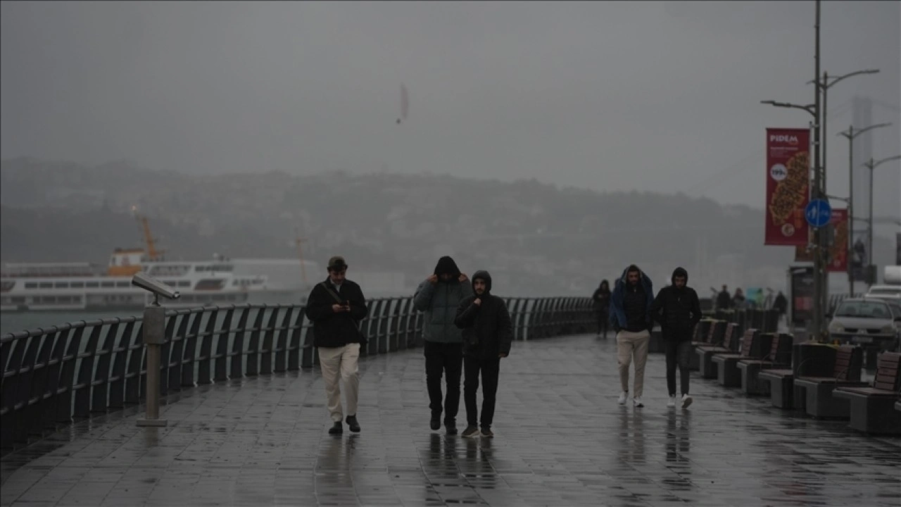 Marmara'nın batısı ve İstanbul için fırtına uyarısı