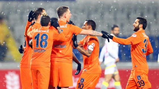 Medipol Başakşehir, Adanaspor deplasmanında