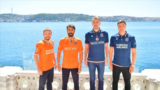 Medipol Başakşehir'in yeni sezon formaları tanıtıldı