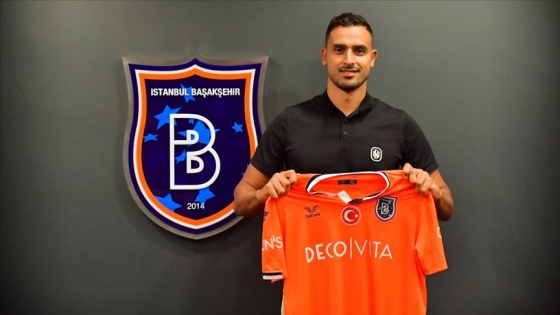 Medipol Başakşehir, Nacer Chadli'yi transfer etti