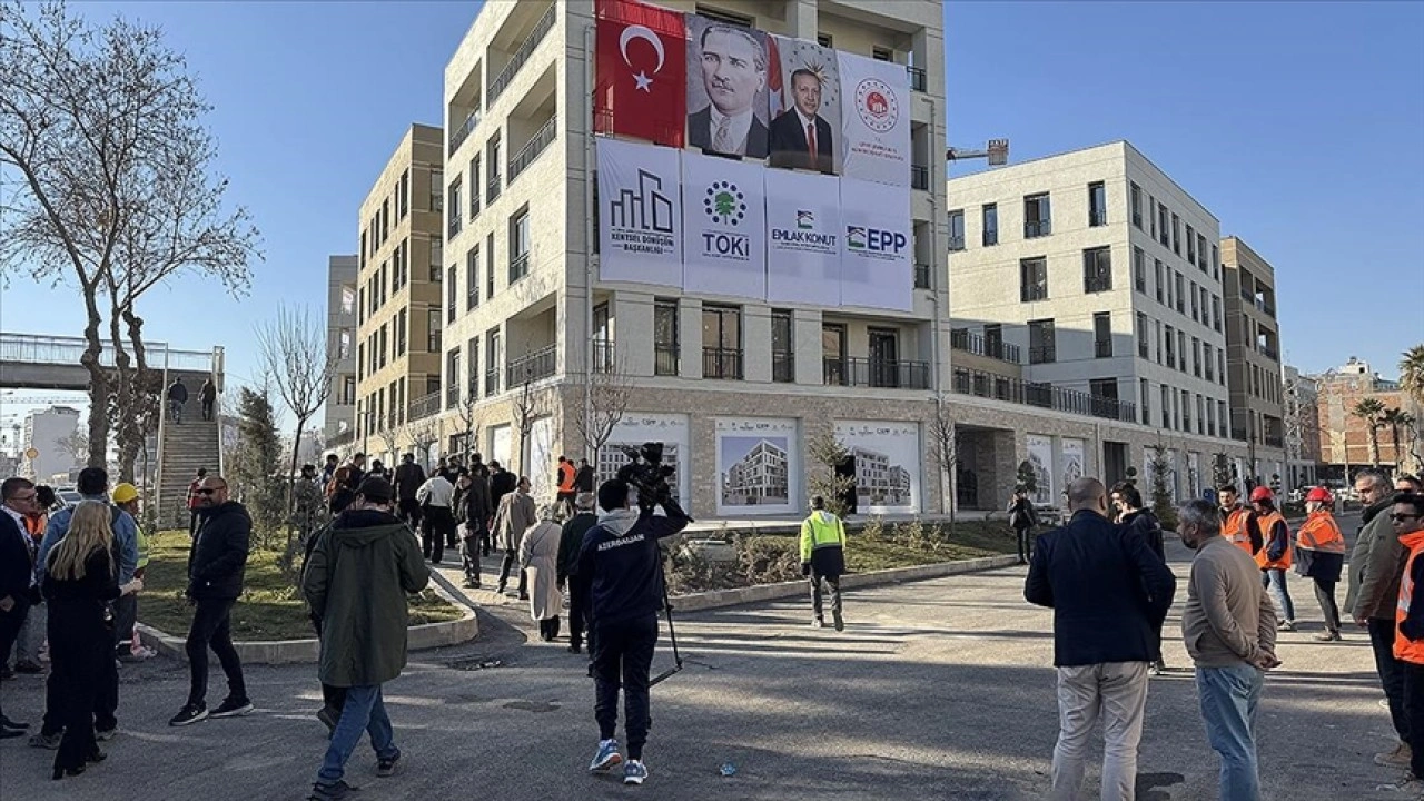 Medya mensuplarına Adıyaman'da 6 Şubat depremlerinin ardından yapılan çalışmalar anlatıldı