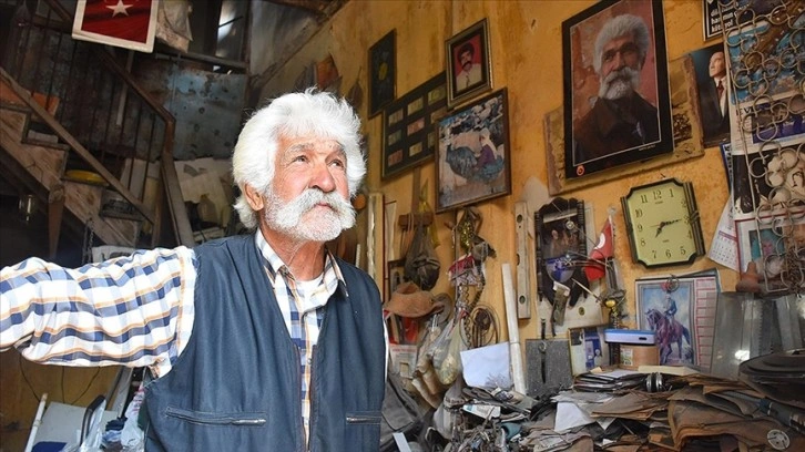 Mehmet usta, 65 yıldır ekmeğini baba mesleği kaynakçılıktan çıkarıyor