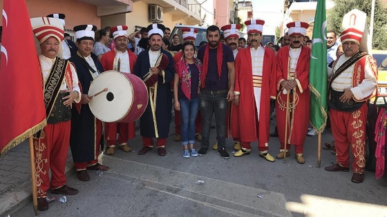 Mehter takımıyla çeyiz aldılar