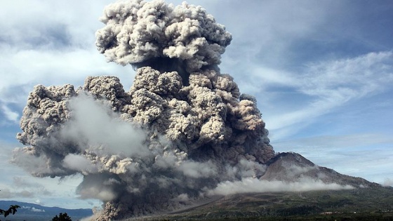 Meksika'da Popocatepetl Yanardağı yeniden faaliyete geçti