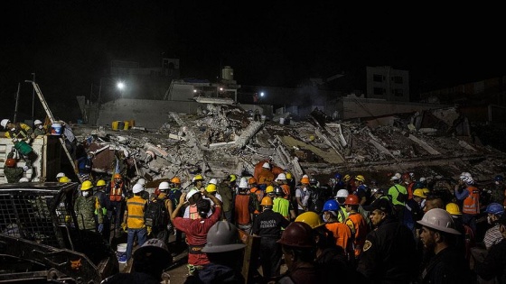 Meksika'daki depremde ölenlerin sayısı 245'e çıktı