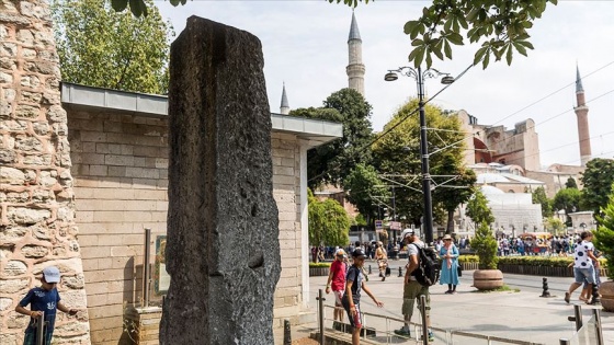 Meraklı bakışların merkezi: Milyon Taşı