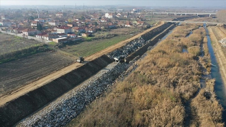 Meriç'in "sigortası" Kanal Edirne, taşkınlara karşı güçlendiriliyor