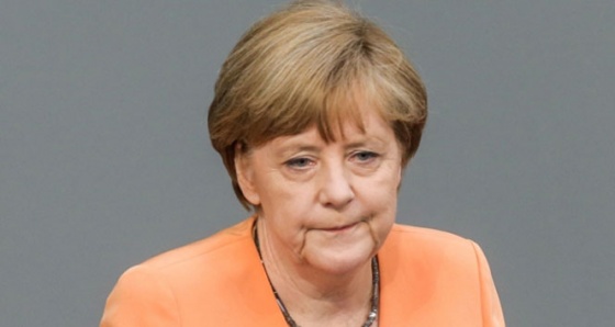 Merkel: 'Theresa May ile çalışmak için sabırsızlanıyorum'