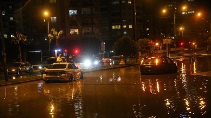 Mersin'de sağanak ve fırtınadan etkilenen alanlarda hasar tespit çalışması başlatıldı