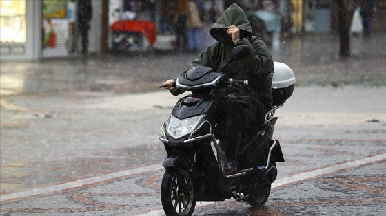 Meteoroloji'den Kıyı Ege için sağanak uyarısı