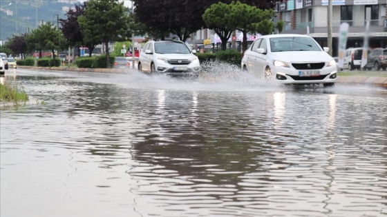 Meteorolojiden 10 il için sağanak uyarısı