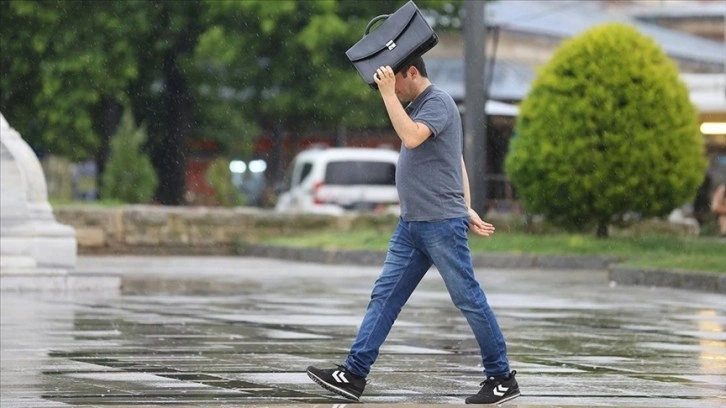 Meteorolojiden 3 şehir için gök gürültülü sağanak uyarısı