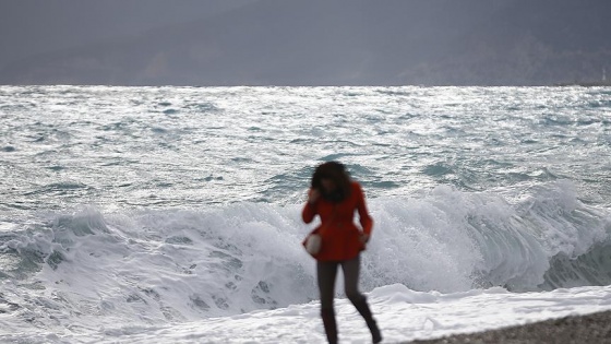 Meteorolojiden Akdeniz'de fırtına uyarısı