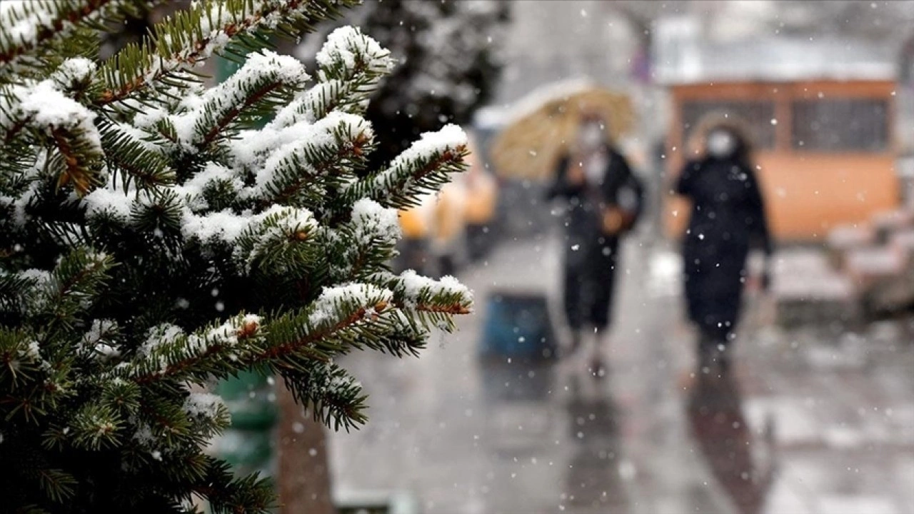 Meteorolojiden bazı bölgeler için kuvvetli sağanak ve kar uyarısı